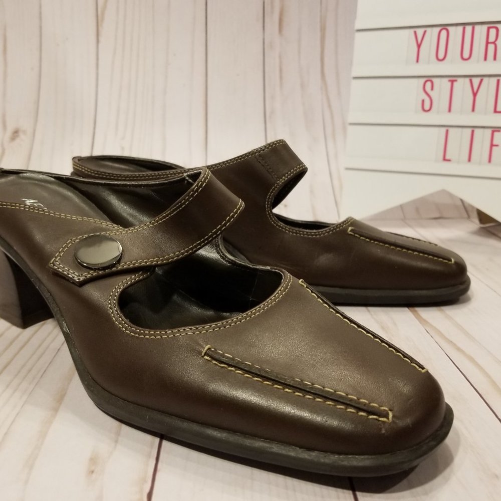 Aerosoles Sugar Snap Coffee Leather Mules 8.5 EUC
